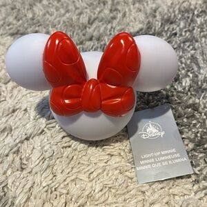 NEW 2024 Minnie Mouse Ears Bow Icon NightLight Kids Disney Parks NIB